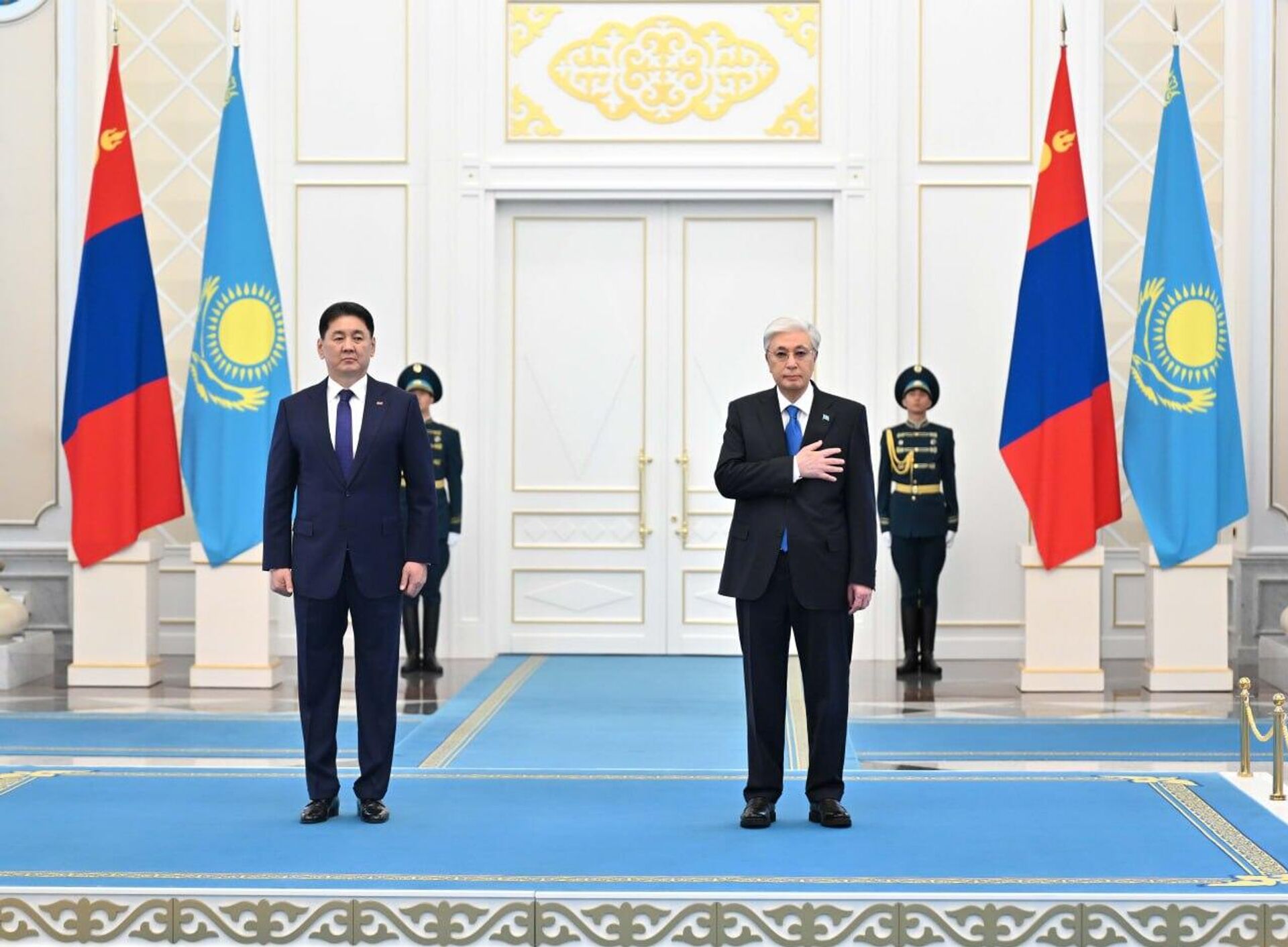 В Акорде состоялась торжественная церемония встречи Президента Монголии Ухнаагийна Хурэлсуха - Sputnik Казахстан, 1920, 21.04.2026