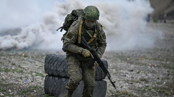 Боевое слаживание штурмовиков группировки войск Центр на Днепропетровском направлении СВО - Sputnik Казахстан