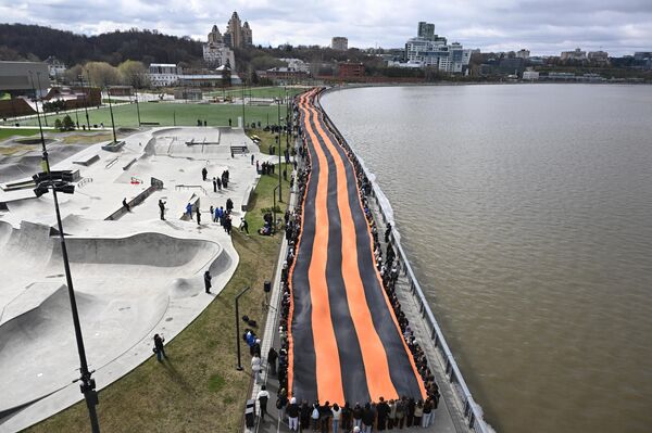 Старт акции Георгиевская ленточка в России - Sputnik Казахстан