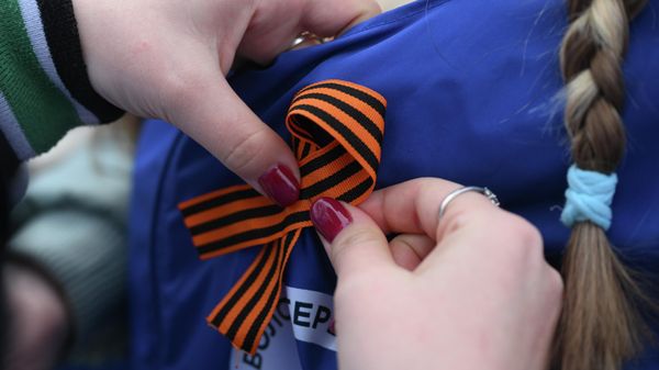 Старт акции Георгиевская ленточка в России - Sputnik Казахстан