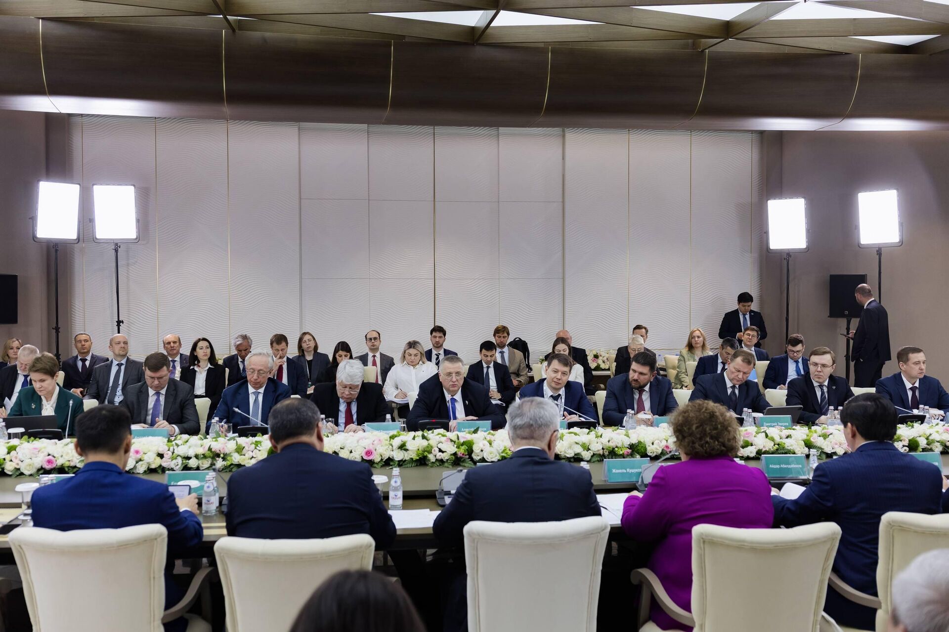 Встреча сопредседателей Межправительственной комиссии по российско-казахстанскому сотрудничеству - Sputnik Казахстан, 1920, 23.04.2026