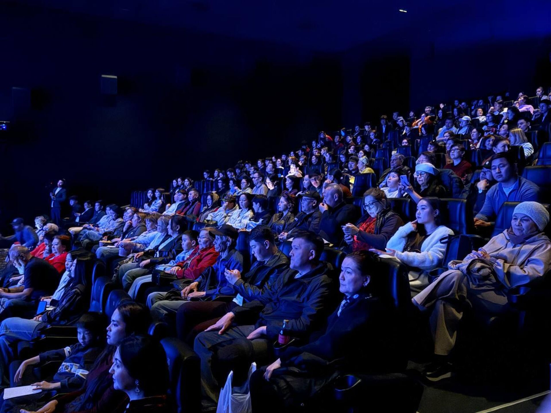 В Астане стартовал фестиваль российского кино  - Sputnik Казахстан, 1920, 23.04.2026