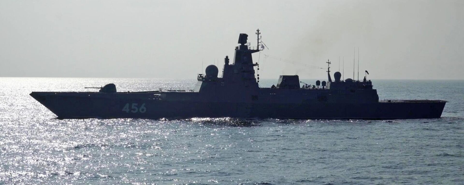 Фрегат Адмирал Головко в Баренцевом море - Sputnik Казахстан, 1920, 24.04.2026