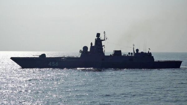 Фрегат Адмирал Головко в Баренцевом море - Sputnik Казахстан