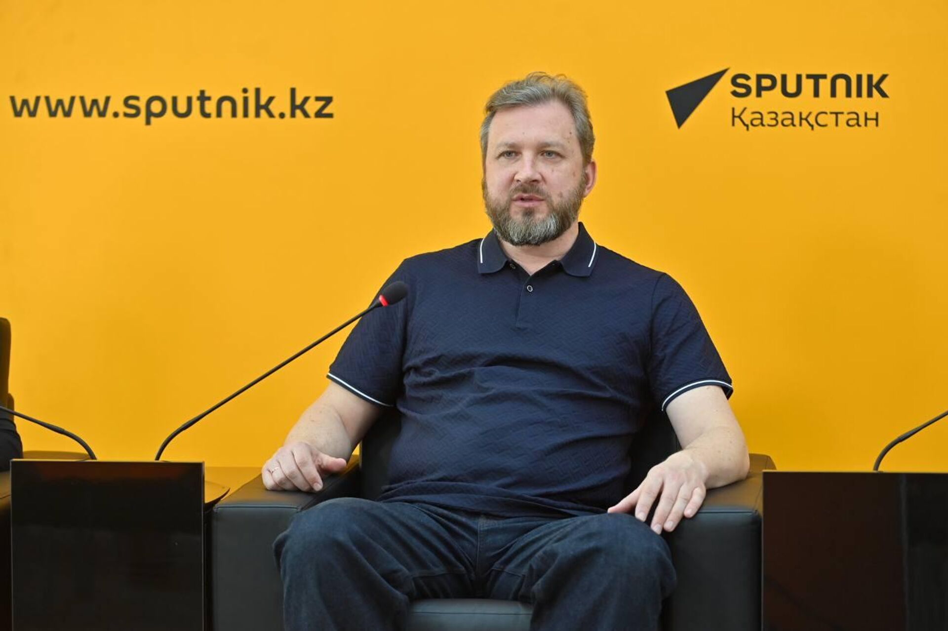 Леонид Тарасов, член президиума Всемирной ассоциации инклюзивного танца - Sputnik Казахстан, 1920, 24.04.2026