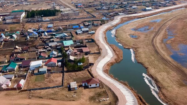 Премьер-министрдің орынбасары Қанат Бозымбаев Солтүстік Қазақстан облысында су тасқынының екінші толқынының өту барысын тексерді - Sputnik Қазақстан