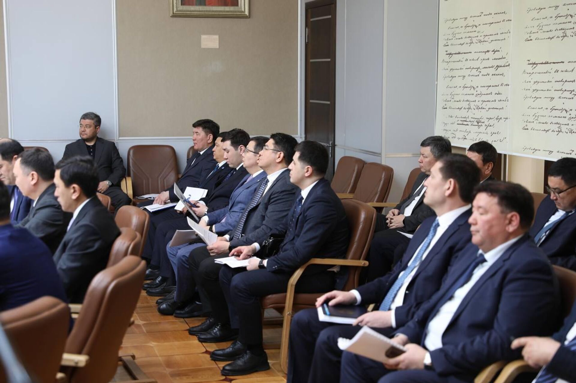 Посол Казахстана в России Даурен Абаев, а также делегации из Актюбинской и Западно-Казахстанской областей посетили Оренбург - Sputnik Казахстан, 1920, 25.04.2026