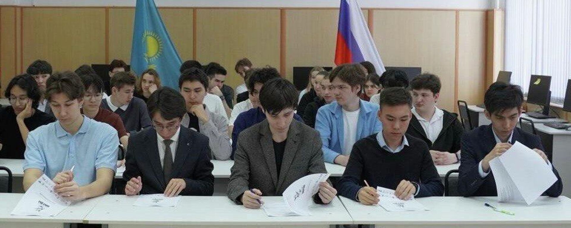Международная акция Диктант Победы в Алматинском филиале НИЯУ МИФИ Международная акция Диктант Победы в Алматинском филиале НИЯУ МИФИ - Sputnik Казахстан, 1920, 25.04.2026