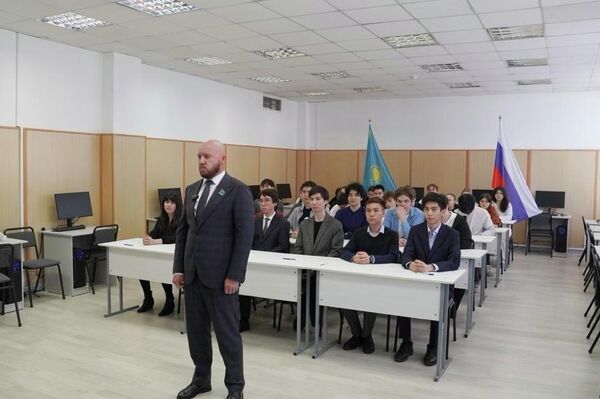 Международная акция Диктант Победы в Алматинском филиале НИЯУ МИФИ  - Sputnik Казахстан