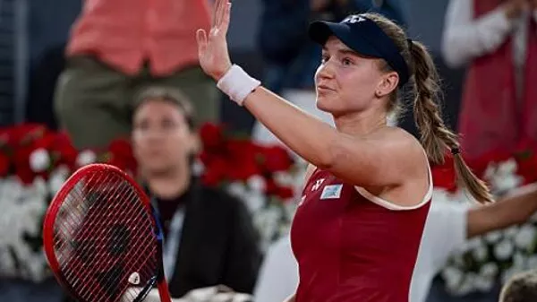 Елена Рыбакина вышла в 1/8 финала 