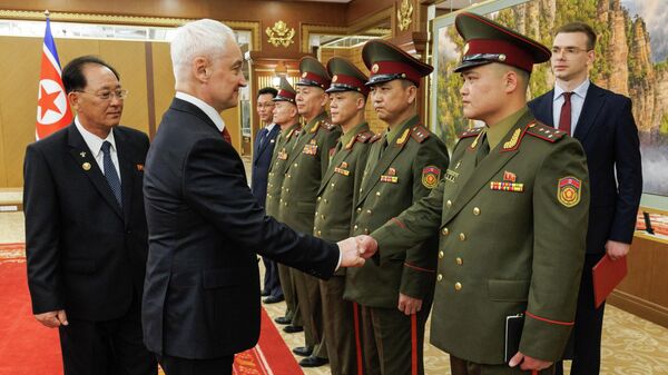 Рабочий визит министра обороны РФ Белоусова и председателя Госдумы РФ Володина в КНДР - Sputnik Казахстан