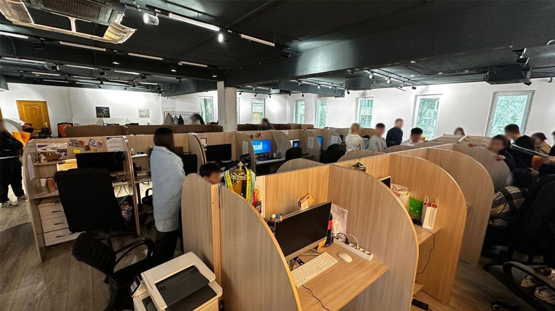 КНБ пресек деятельность преступной группы в Астане и Алматы - Sputnik Казахстан, 1920, 27.04.2026