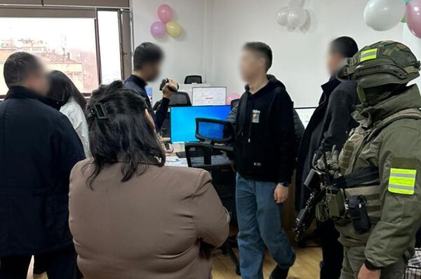 КНБ пресек деятельность преступной группы в Астане и Алматы - Sputnik Казахстан