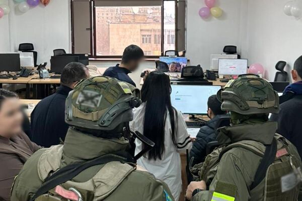 КНБ пресек деятельность преступной группы в Астане и Алматы - Sputnik Казахстан