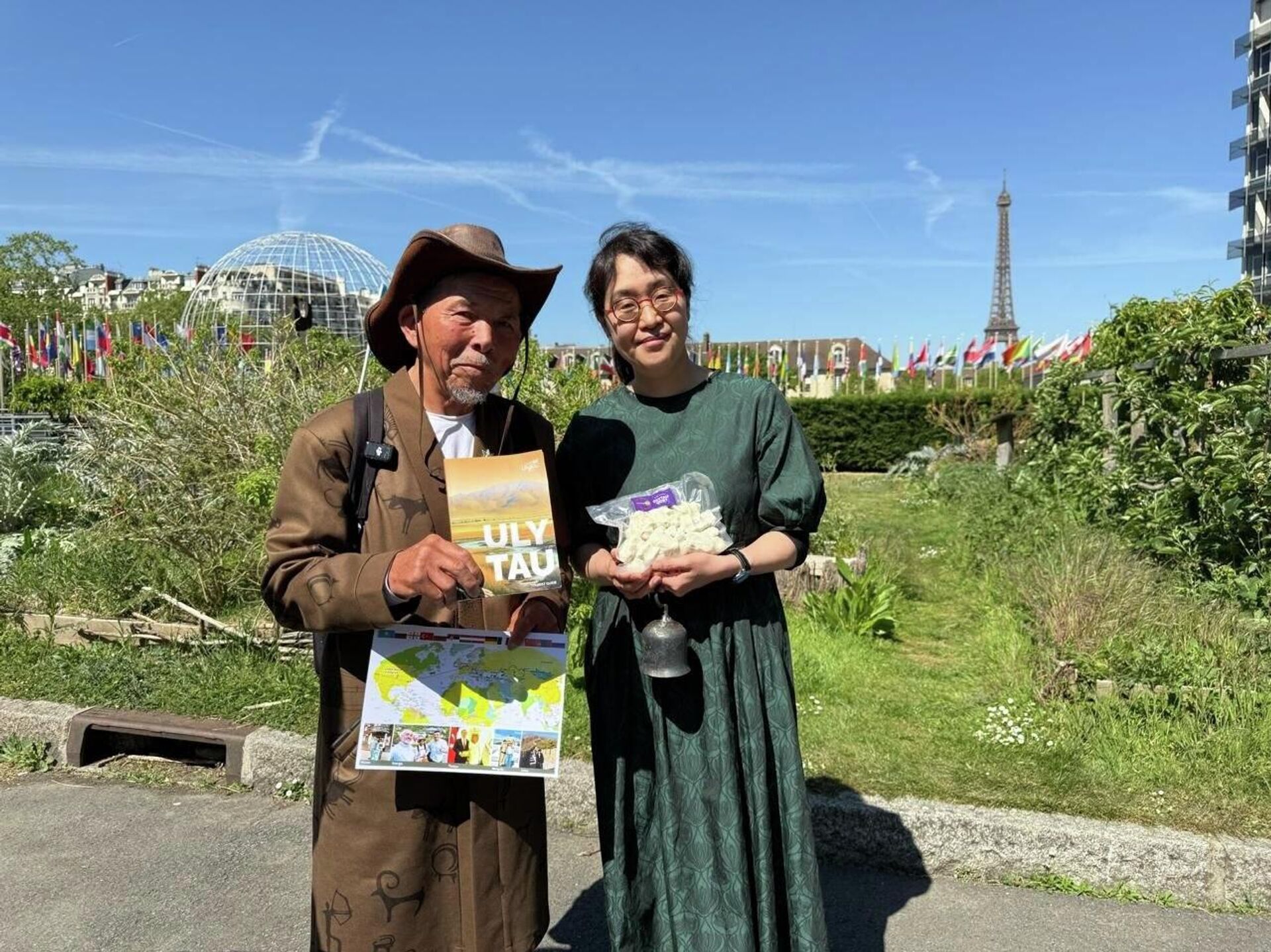 Парижге жаяу барған Ұлытау облысының тұрғыны Сәрсембай Қотырашев  - Sputnik Қазақстан, 1920, 27.04.2026