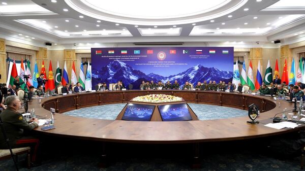  ШЫҰ-ға мүше мемлекеттер қорғаныс ведомстволары басшыларының Бішкектегі кеңесі - Sputnik Қазақстан