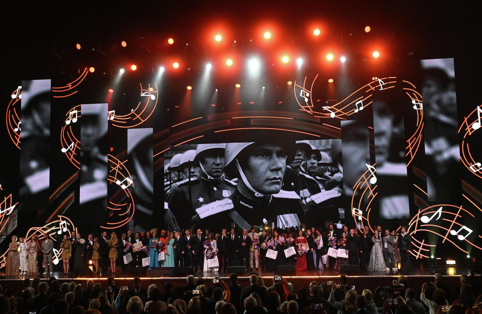 Гала-концерт Международного музыкального конкурса-фестиваля Дорога на Ялту-2026 в Москве - Sputnik Казахстан, 1920, 29.04.2026