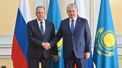Главы МИД России и Казахстана Сергей Лавров и Ермек Кошербаев проводят переговоры в Астане