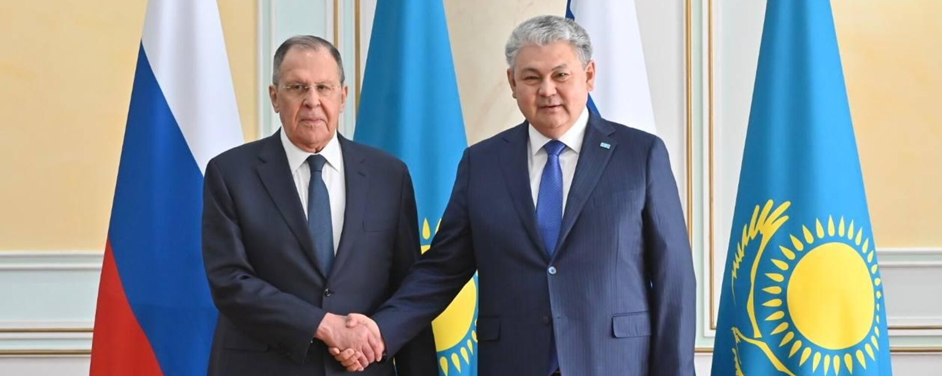 Главы МИД России и Казахстана Сергей Лавров и Ермек Кошербаев проводят переговоры в Астане - Sputnik Казахстан, 1920, 30.04.2026