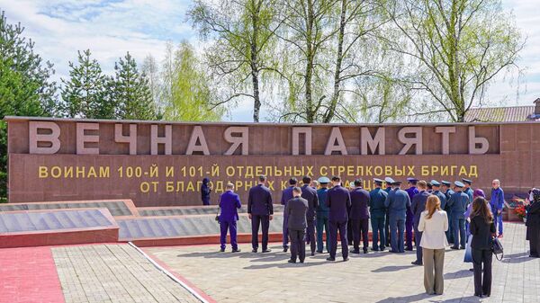 Дипломаты Казахстана в канун Дня Победы во Ржеве почтили память героев, воевавших в ВОВ - Sputnik Казахстан
