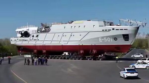 Новое крупнейшее в Казахстане судно спустили на воду - Sputnik Казахстан
