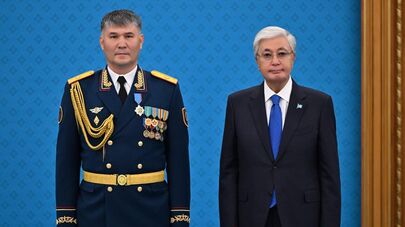 Токаев поздравил офицеров с Днем защитника Отечества