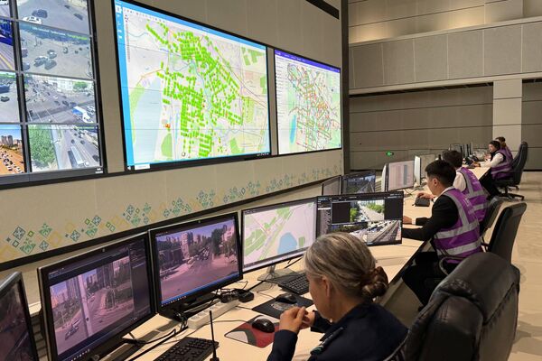 Центр управления беспилотными поездами/Единый диспетчерский центр LRT - Sputnik Казахстан