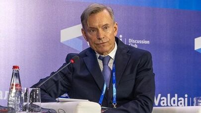Директор третьего департамента стран СНГ МИД России Александр Стерник