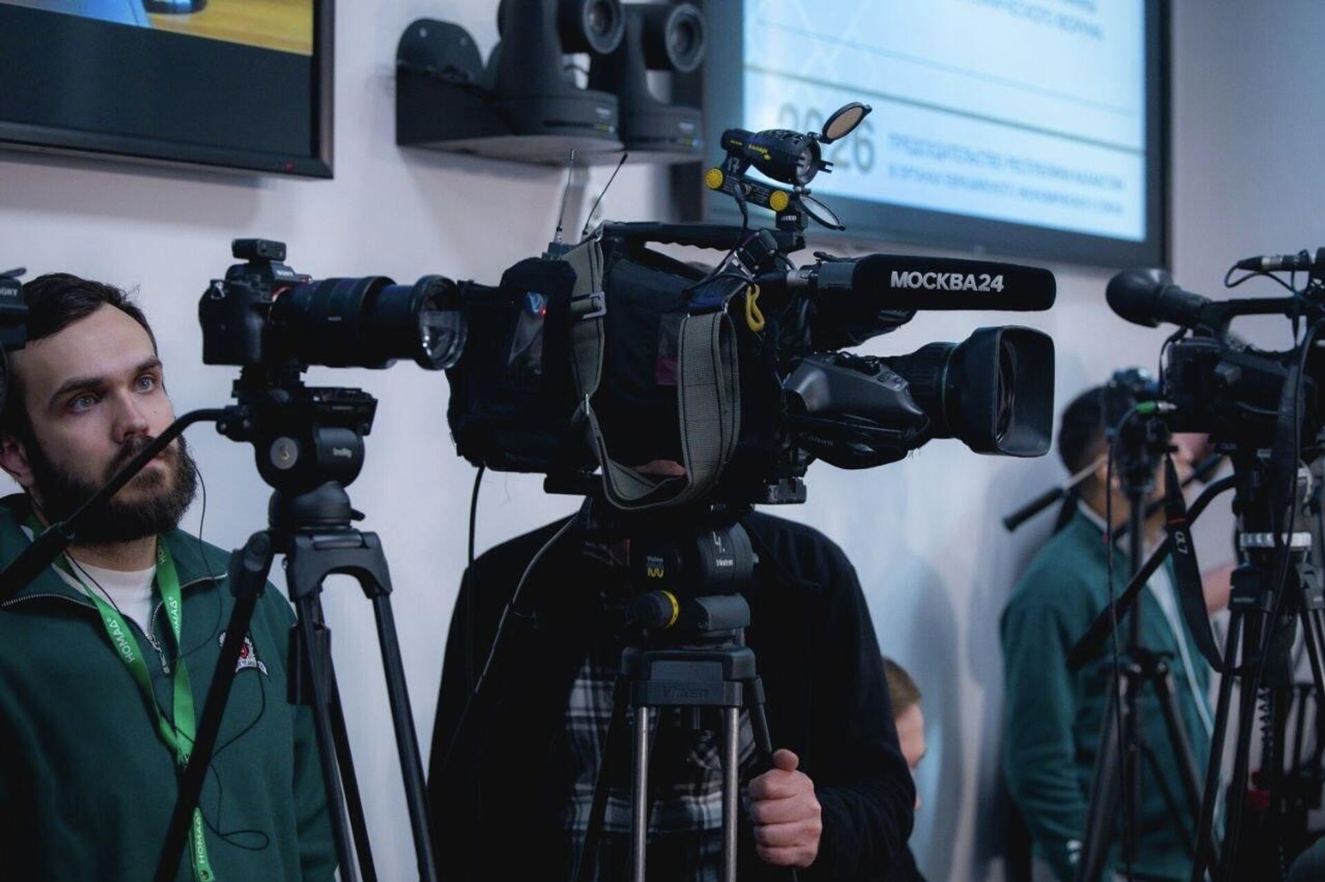 Работа отраслевых блоков Евразийской экономической комиссии обсуждена на пресс-конференции с участием пяти министров ЕЭК - Sputnik Казахстан, 1920, 13.05.2026
