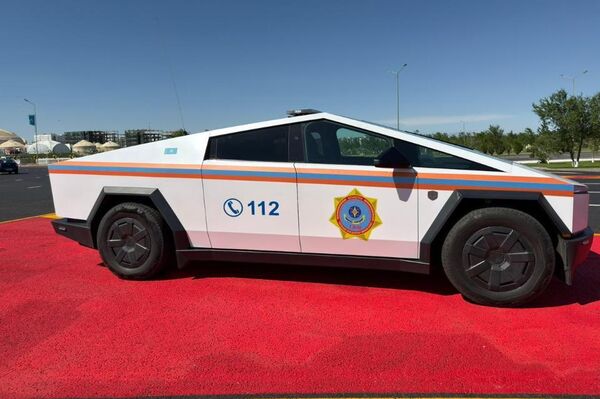 Түркістандағы ТМҰ саммитіне ТЖМ Tesla Cybertruck кезекшілік етеді Түркістандағы ТМҰ саммитіне ТЖМ Tesla Cybertruck кезекшілік етеді - Sputnik Қазақстан