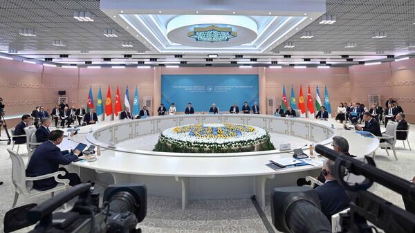Тоқаев: Алмағайып кезеңде түркі мемлекеттерінің ауызбіршілікте болуы - өте маңызды - Sputnik Қазақстан
