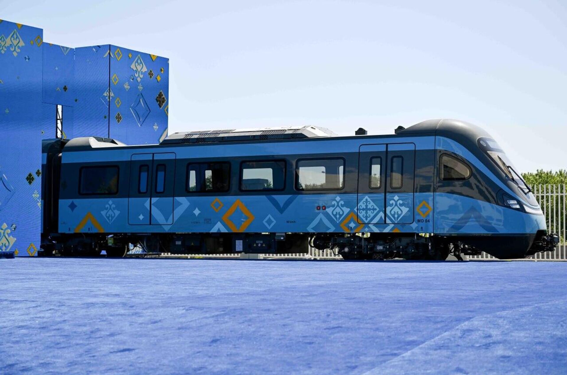 Касым-Жомарт Токаев запустил работу Astana LRT 
 - Sputnik Қазақстан, 1920, 16.05.2026