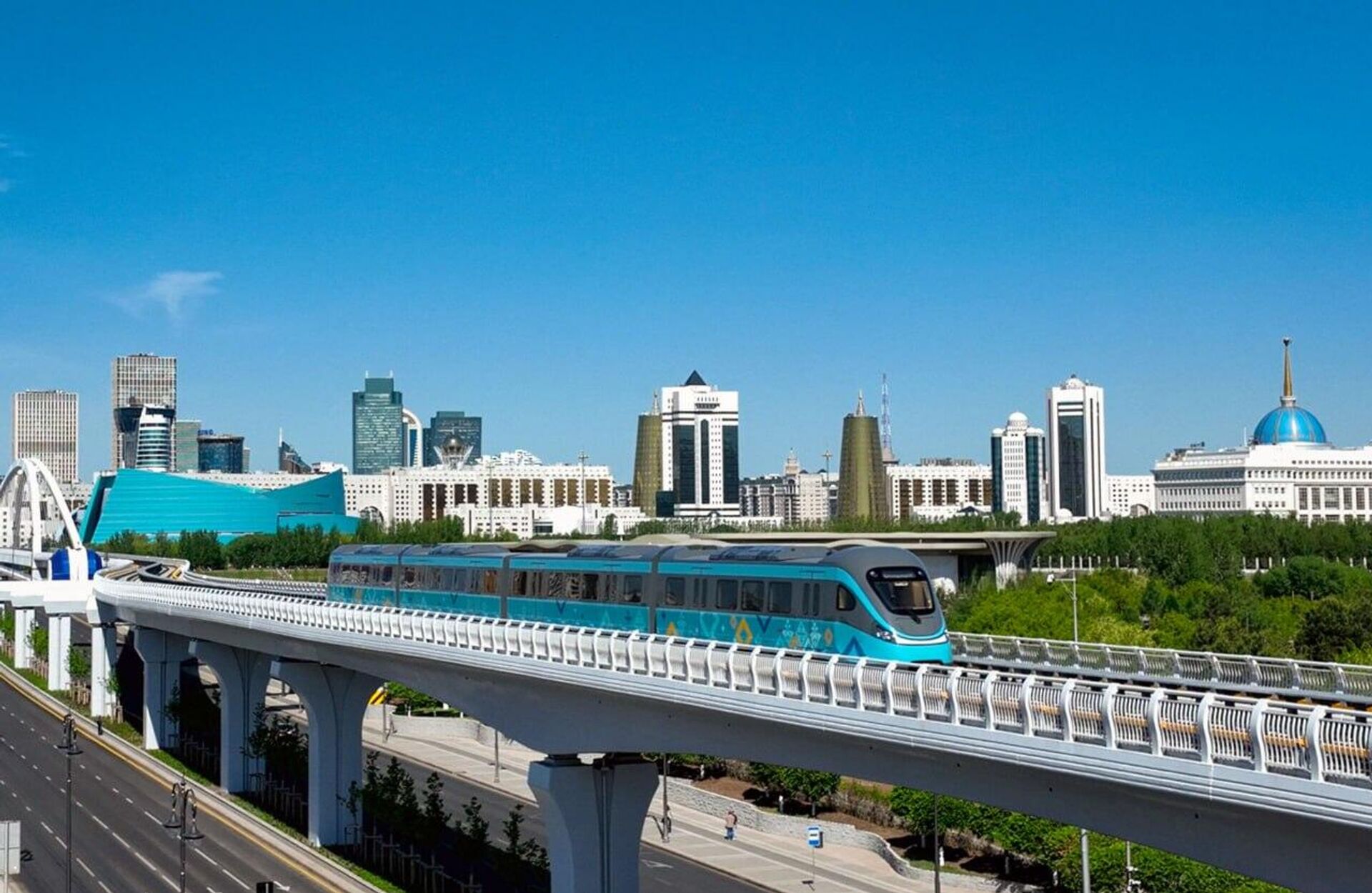 Касым-Жомарт Токаев запустил работу Astana LRT  - Sputnik Казахстан, 1920, 16.05.2026