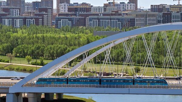 Касым-Жомарт Токаев запустил работу Astana LRT  - Sputnik Казахстан