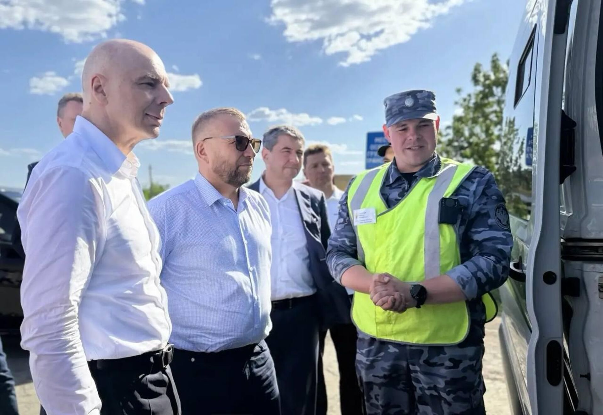 Глава Минфина РФ Антон Силуанов посетил пункт пропуска Маштаково на границе России и Казахстана Глава Минфина РФ Антон Силуанов посетил пункт пропуска Маштаково на границе России и Казахстана - Sputnik Казахстан, 1920, 19.05.2026