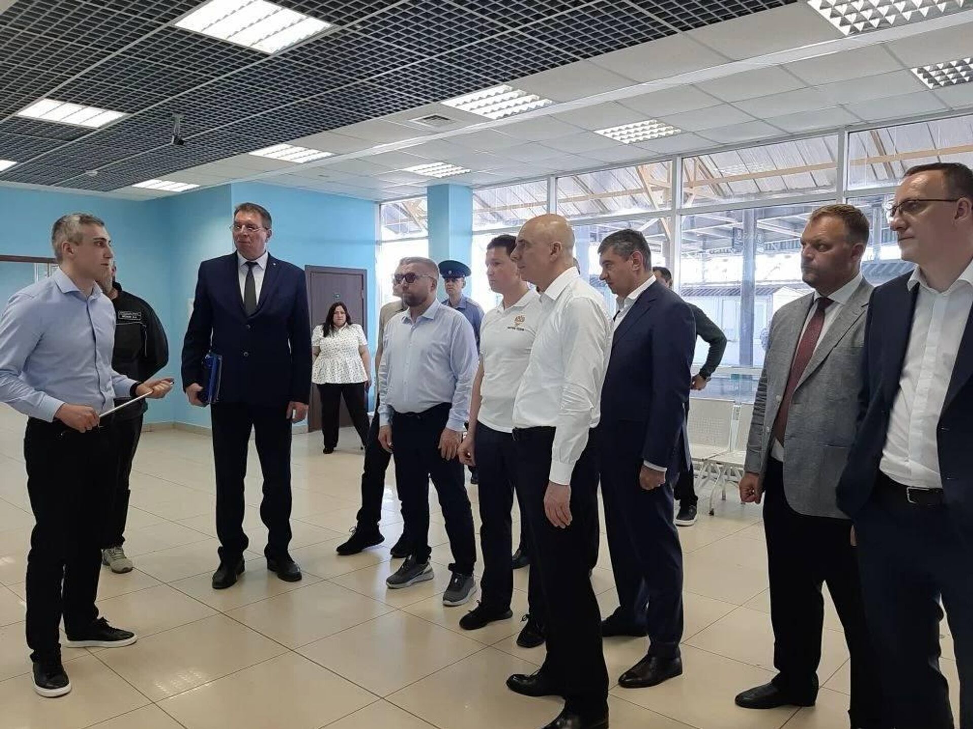 Глава Минфина РФ Антон Силуанов посетил пункт пропуска Маштаково на границе России и Казахстана Глава Минфина РФ Антон Силуанов посетил пункт пропуска Маштаково на границе России и Казахстана - Sputnik Казахстан, 1920, 19.05.2026