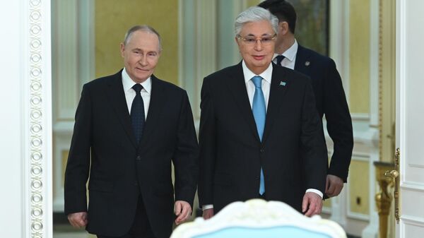 Президент РФ Владимир Путин и президент Казахстана Касым-Жомарт Токаев, архивное фото - Sputnik Казахстан