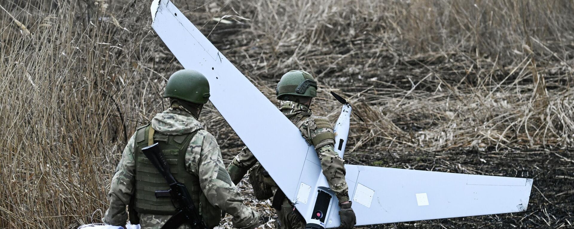 Боевая работа расчета БПЛА ZALA в зоне СВО, архивное фото Боевая работа расчета БПЛА ZALA в зоне СВО, архивное фото - Sputnik Казахстан, 1920, 22.05.2026