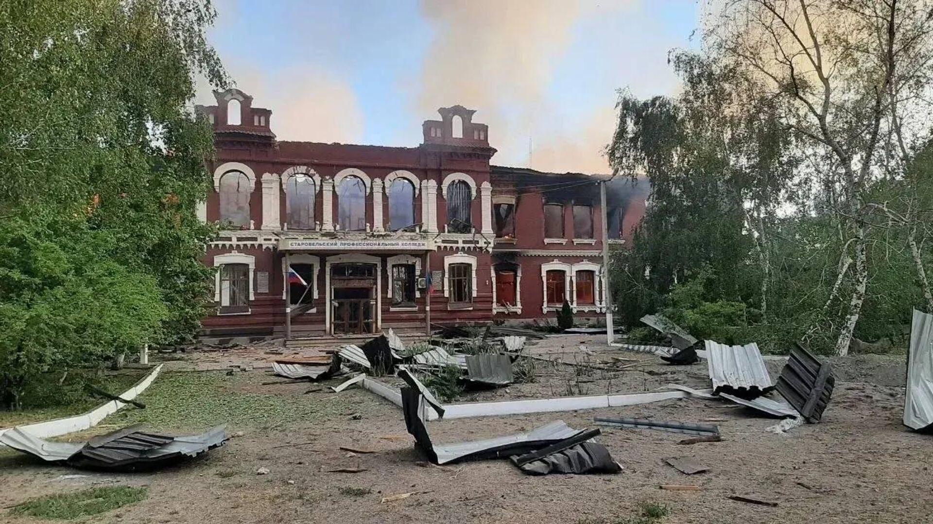 Последствия атаки дронов ВСУ на Старобельск ЛНР  - Sputnik Казахстан, 1920, 22.05.2026