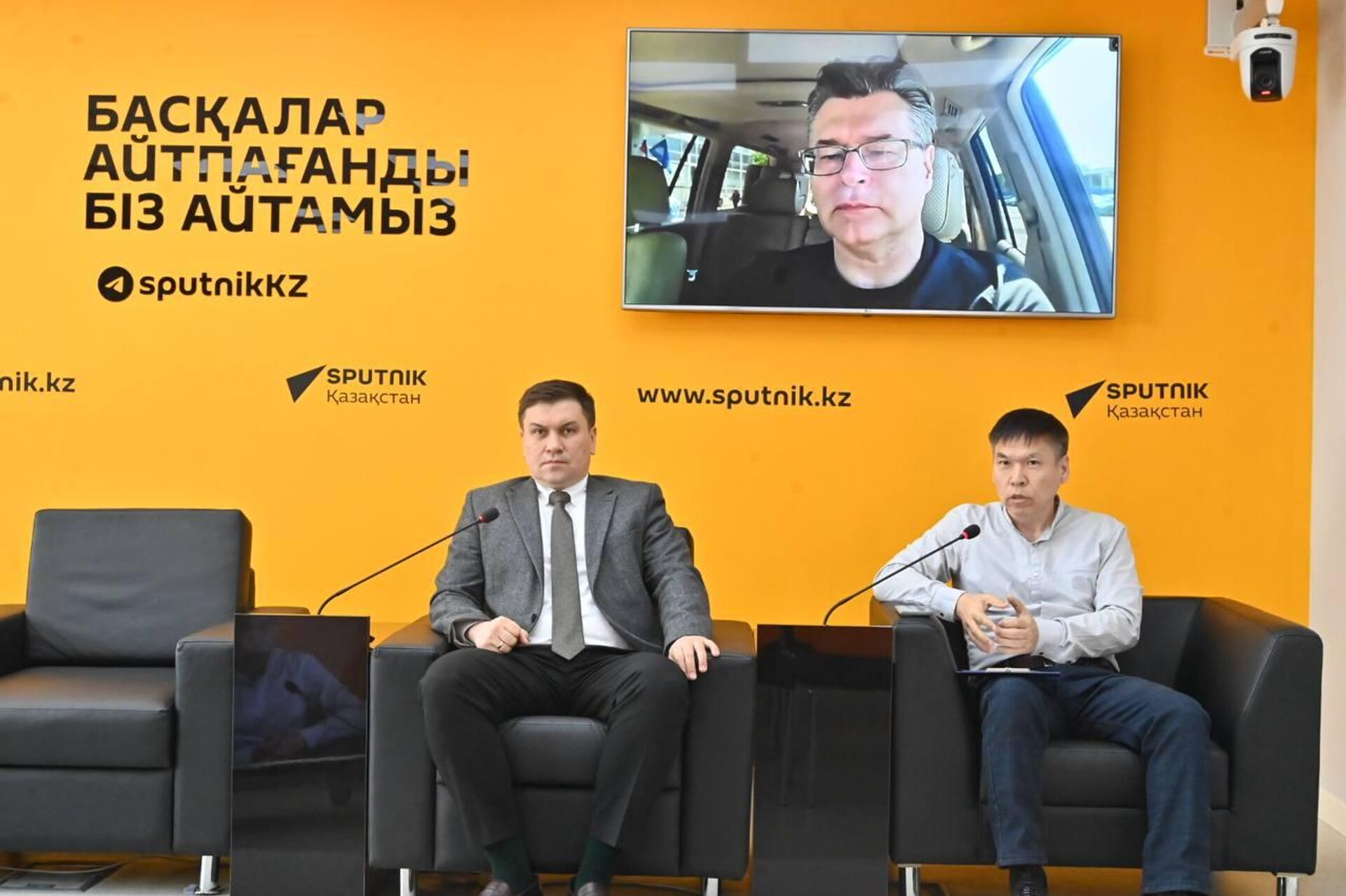 Алибек Тажибаев, директор центра аналитических исследований Евразийский мониторинг - Sputnik Казахстан, 1920, 22.05.2026