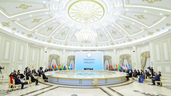 Олжас Бектенов Ашхабадтағы ТМД үкіметтері басшылары кеңесінің отырысына қатысты - Sputnik Қазақстан