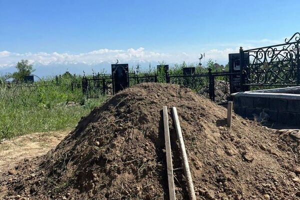 Алматы облысының тұрғыны Ерзат Егінбай жұмбақ жағдайда көз жұмды Алматы облысының тұрғыны Ерзат Егінбай жұмбақ жағдайда көз жұмды - Sputnik Қазақстан