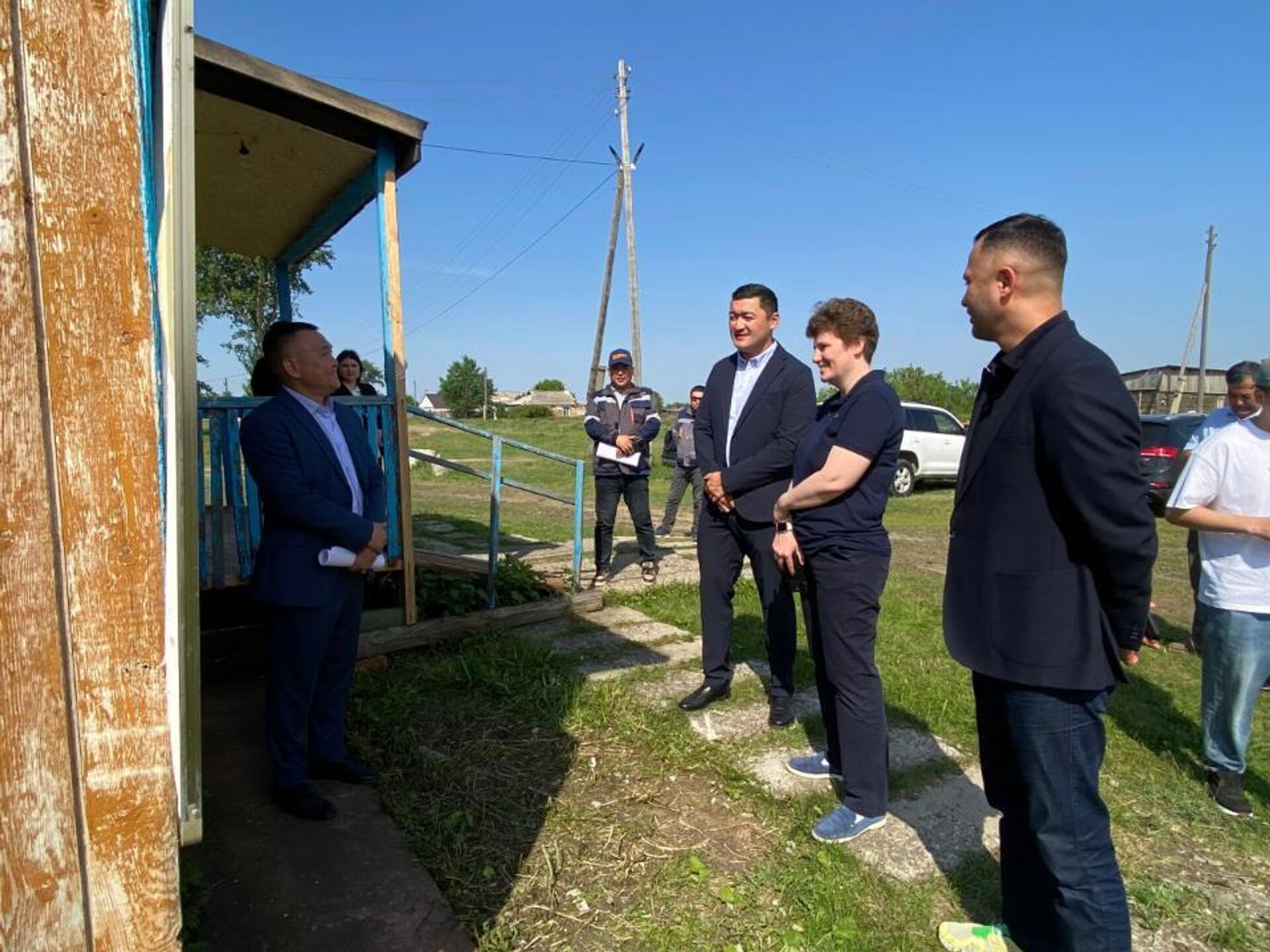 Басбек ауылында OneWeb спутниктік технологиялары арқылы қосылған қоғамдық Wi-Fi қондырғысы орнатылды  - Sputnik Қазақстан, 1920, 25.05.2026