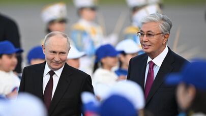 Путин находится с госвизитом в Казахстане и принимает участие в Евразийском экономическом форуме - прямая трансляция
