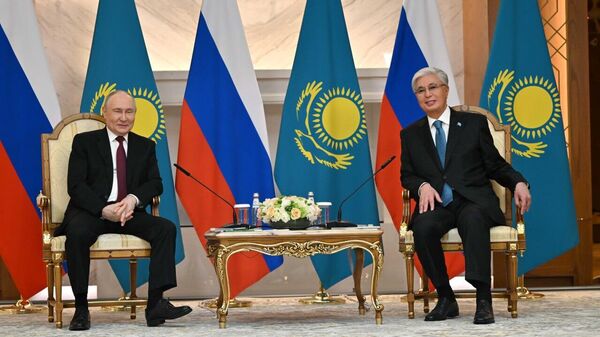 Қазақстан мен Ресей президенттері шағын құрамда келіссөз жүргізді - Sputnik Қазақстан