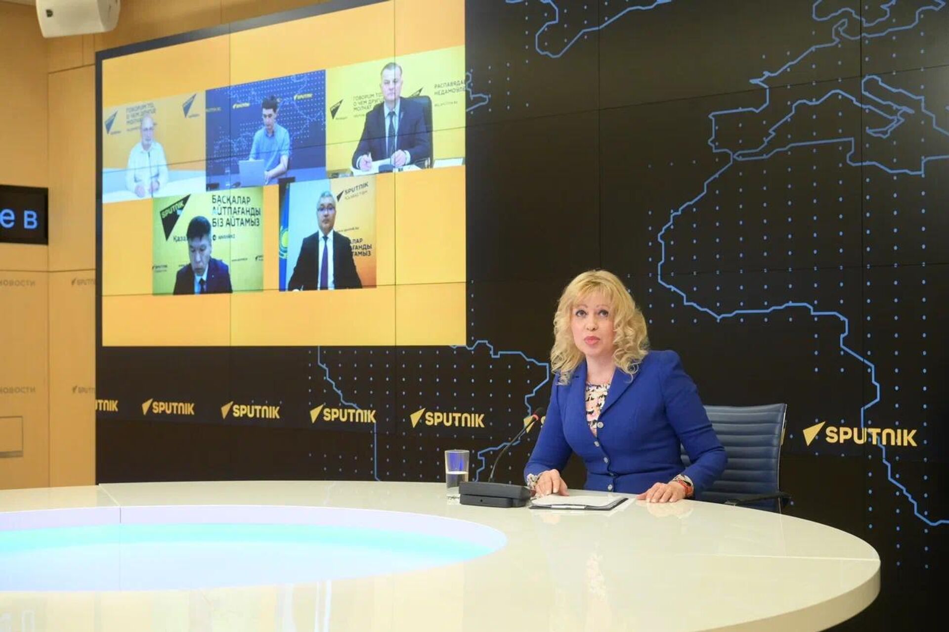 Видеомост Москва-Астана-Минск-Бишкек-Ереван на площадке  Sputnik Казахстан - Sputnik Казахстан, 1920, 28.05.2026