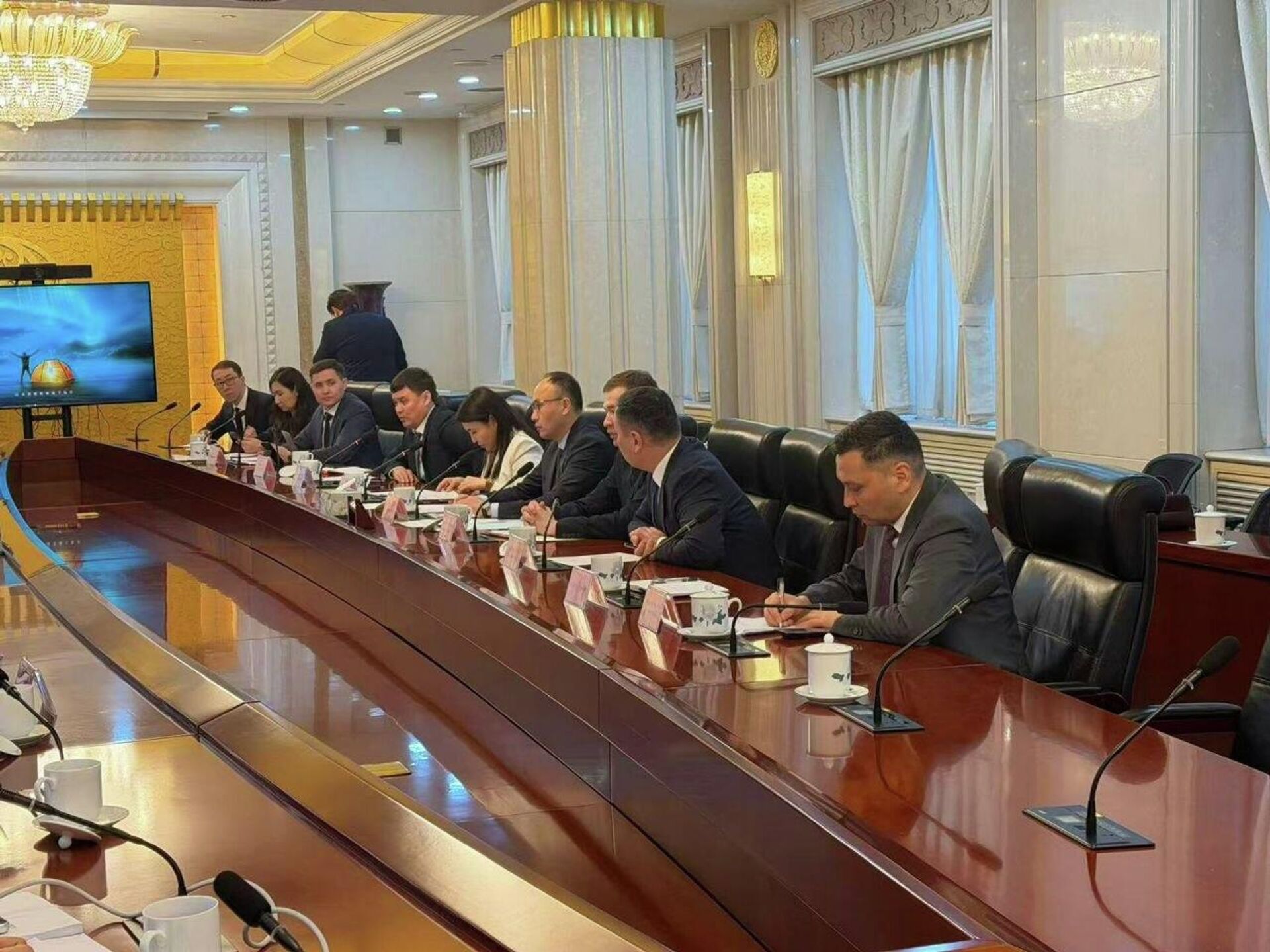 Заседание китайско-казахстанского совместного комитета по международным автомобильным перевозкам - Sputnik Казахстан, 1920, 29.05.2026