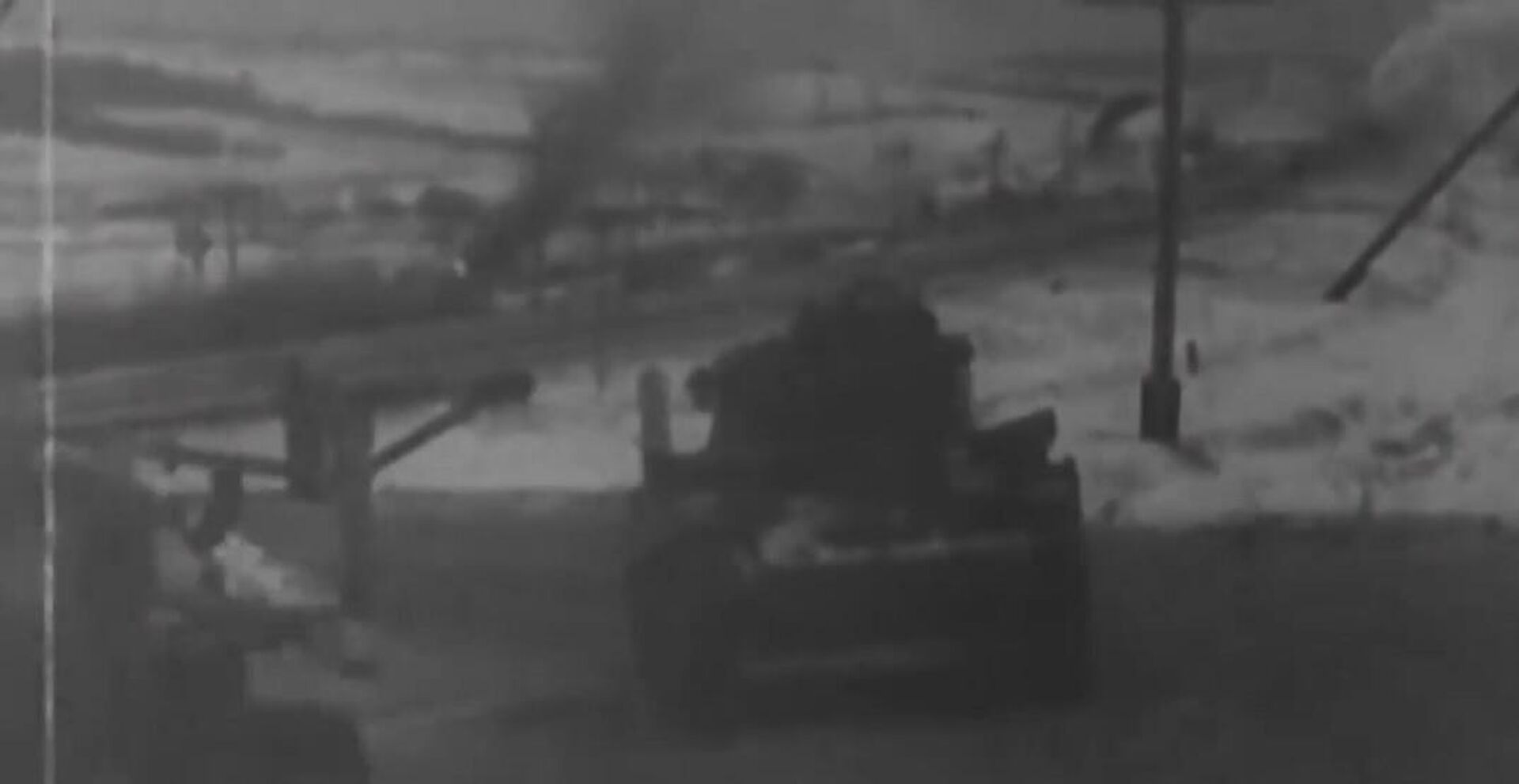 В середине ноября 1941 года немецкие войска начали второй этап операции Тайфун (кадры хроники) В середине ноября 1941 года немецкие войска начали второй этап операции Тайфун (кадры хроники) - Sputnik Казахстан, 1920, 01.06.2026