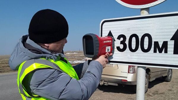 В Казахстане проверят более 140 тысяч дорожных зна