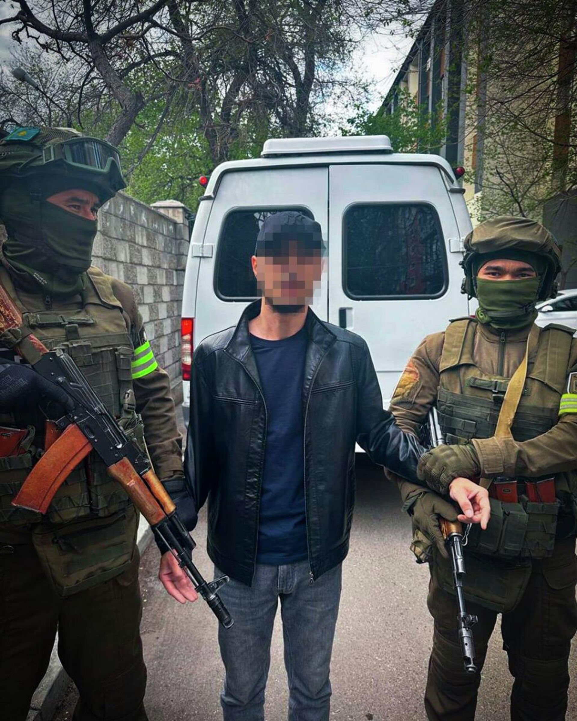 КНБ за совершение террористических и экстремистских преступлений задержали 13 лиц в апреле-мае 2026 года КНБ за совершение террористических и экстремистских преступлений задержали 13 лиц в апреле-мае 2026 года - Sputnik Казахстан, 1920, 12.06.2026